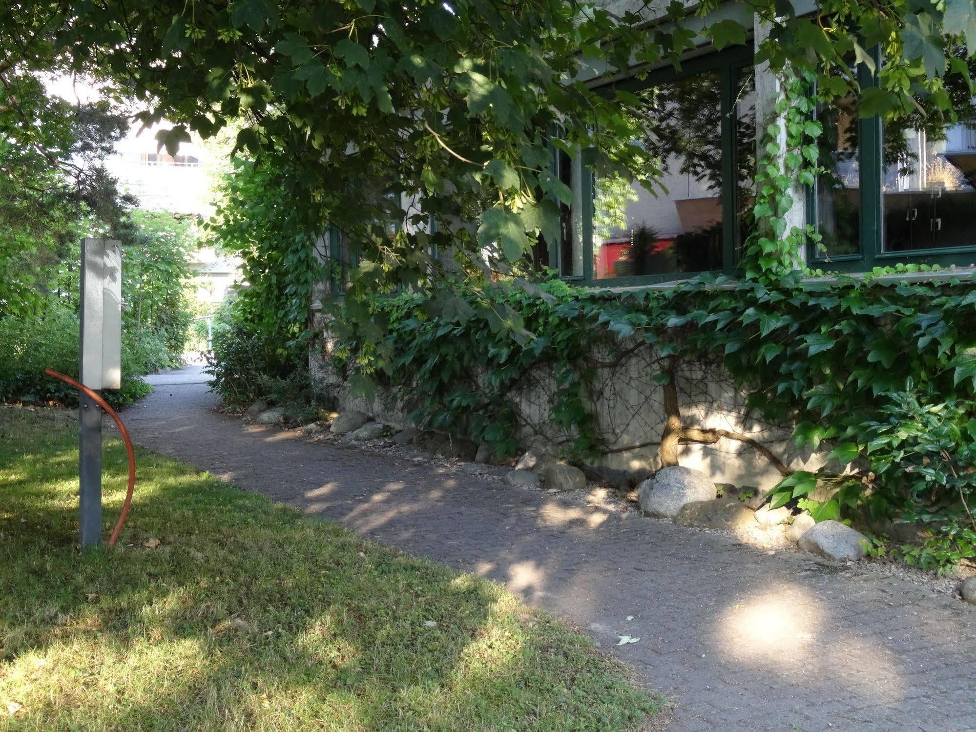 Hotel Du Grand-Pre Marly-le-Grand Exterior foto